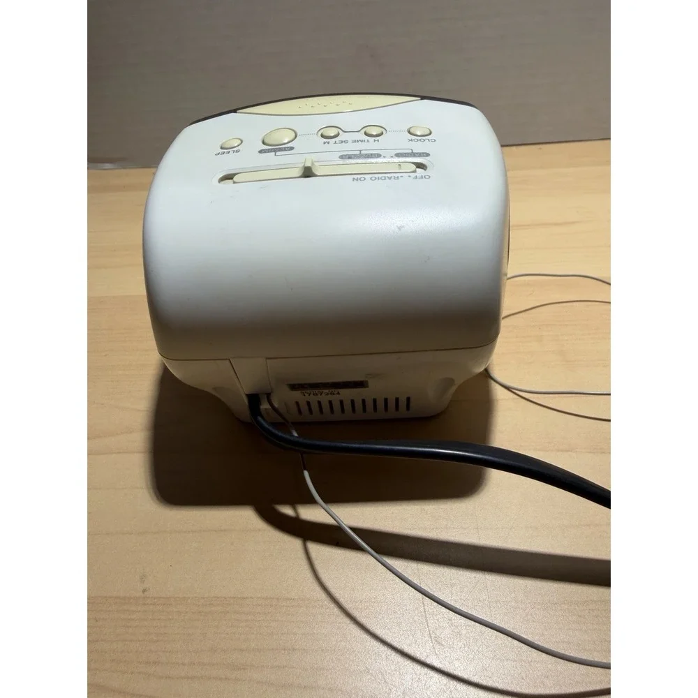Sony Dream Machine White Clock Radio Alarm Clock ICF-C11 Vintage